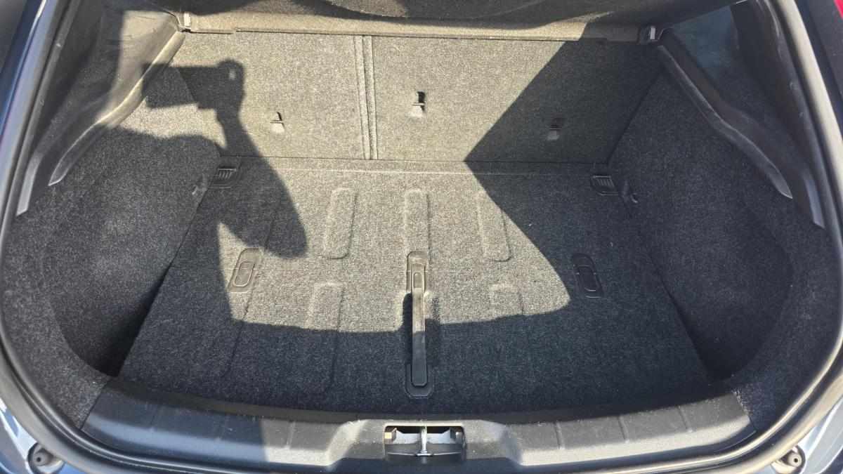 volvo-v40-2-0-d3-2017-diesel-1969cc