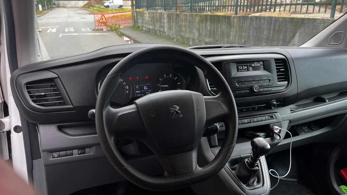peugeot-expert-1-5-bluehdi-2020-diesel-1499cc