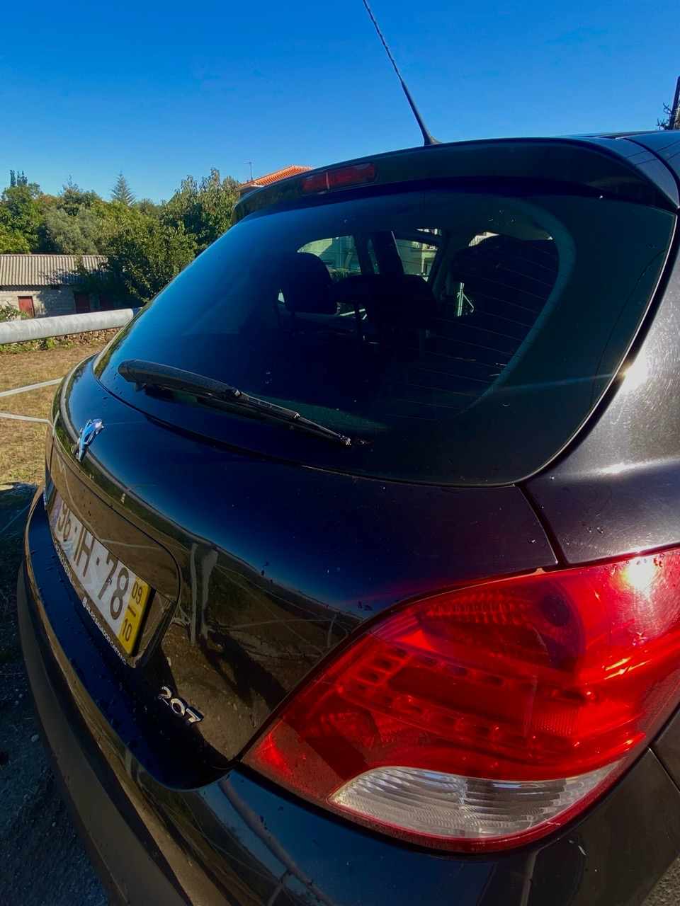 peugeot-207-1-4-hdi-2009-diesel-1398cc