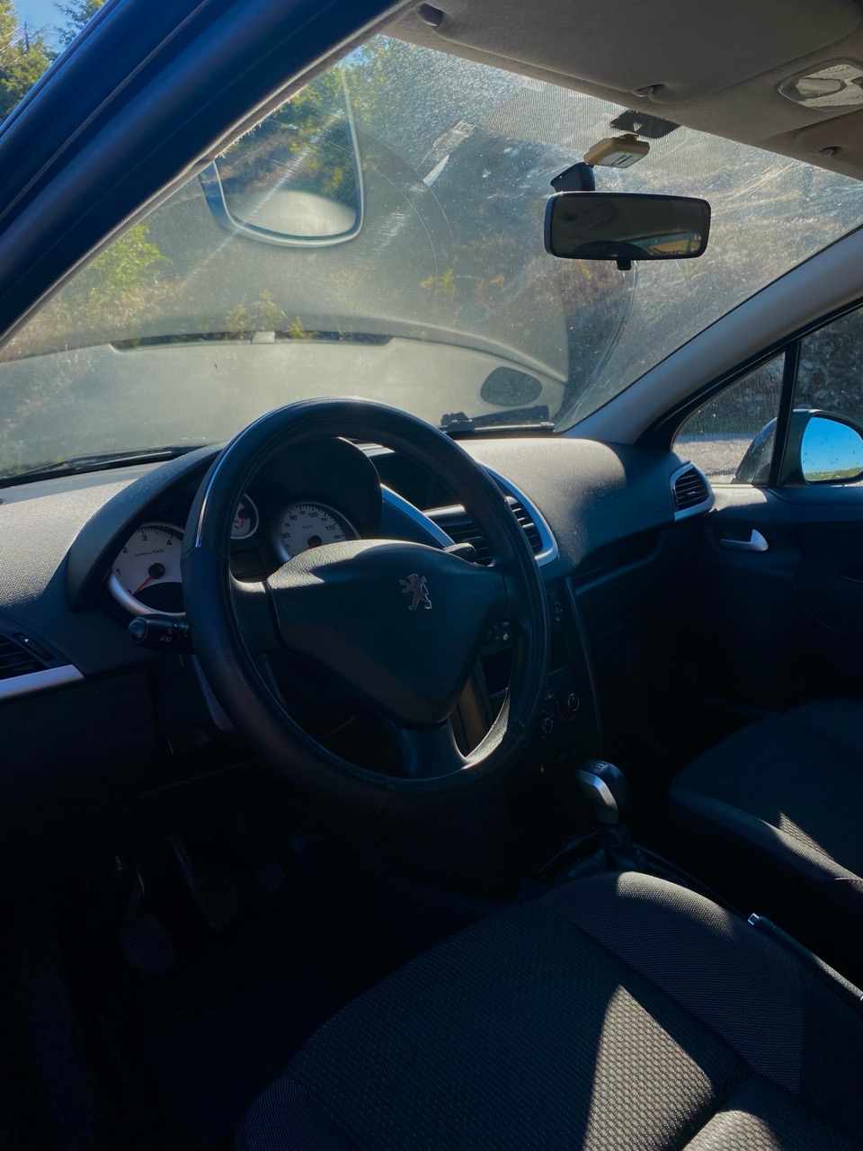 peugeot-207-1-4-hdi-2009-diesel-1398cc