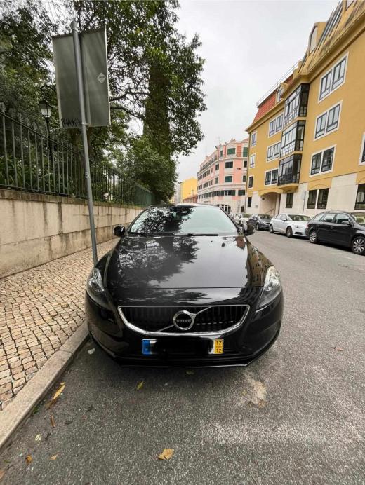 volvo-v40-d2-2017-diesel-1969cc