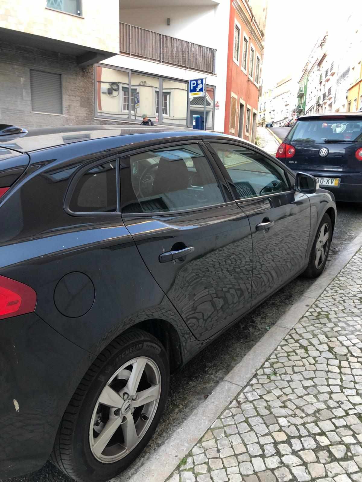 volvo-v40-d2-2017-diesel-1969cc