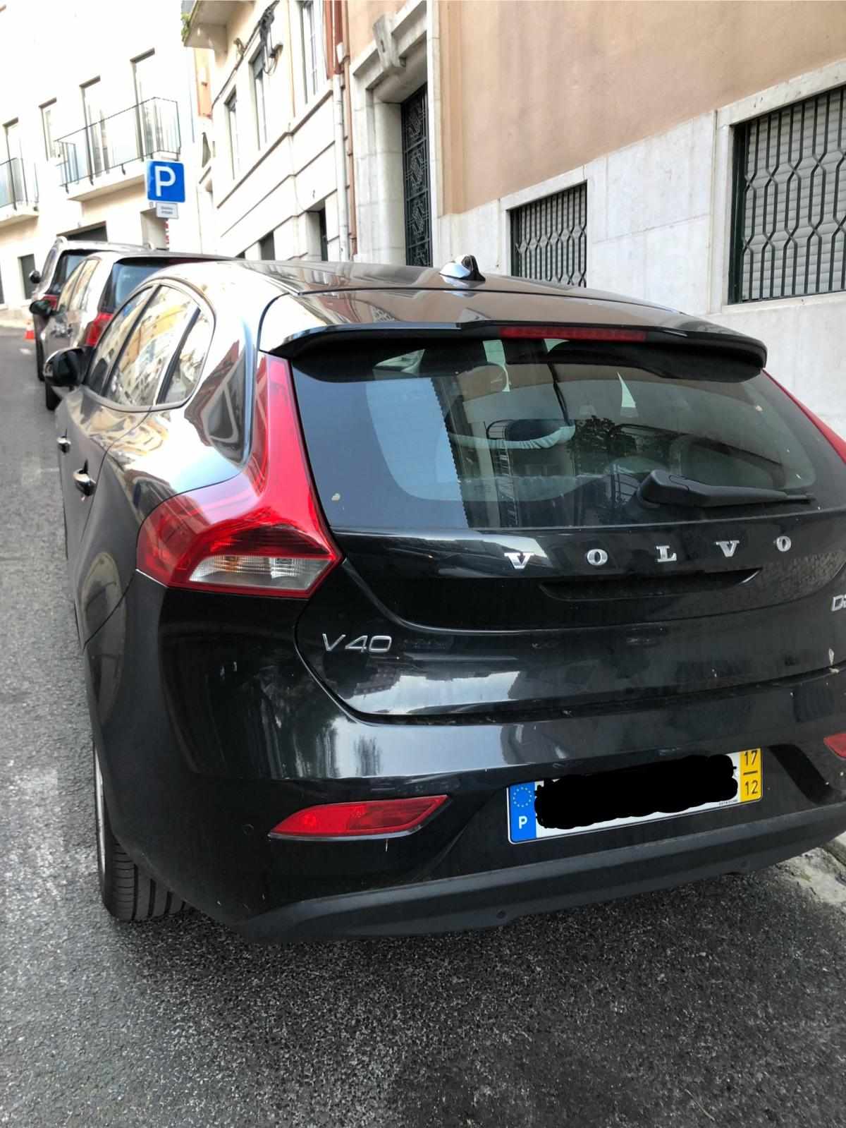 volvo-v40-d2-2017-diesel-1969cc