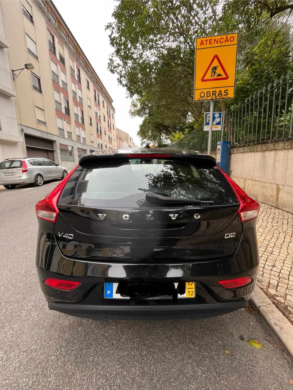 volvo-v40-d2-2017-diesel-1969cc