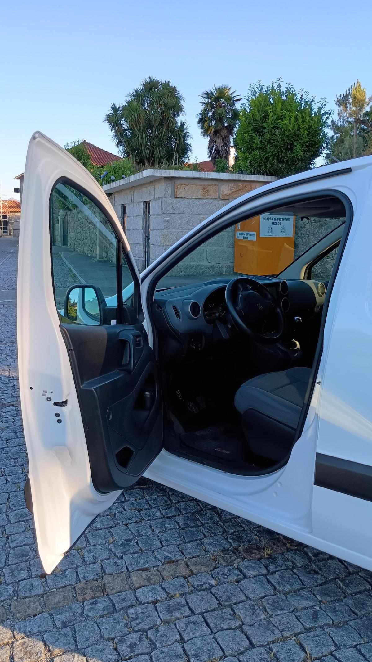 peugeot-partner-1-6-90cv-2014-diesel-1560cc