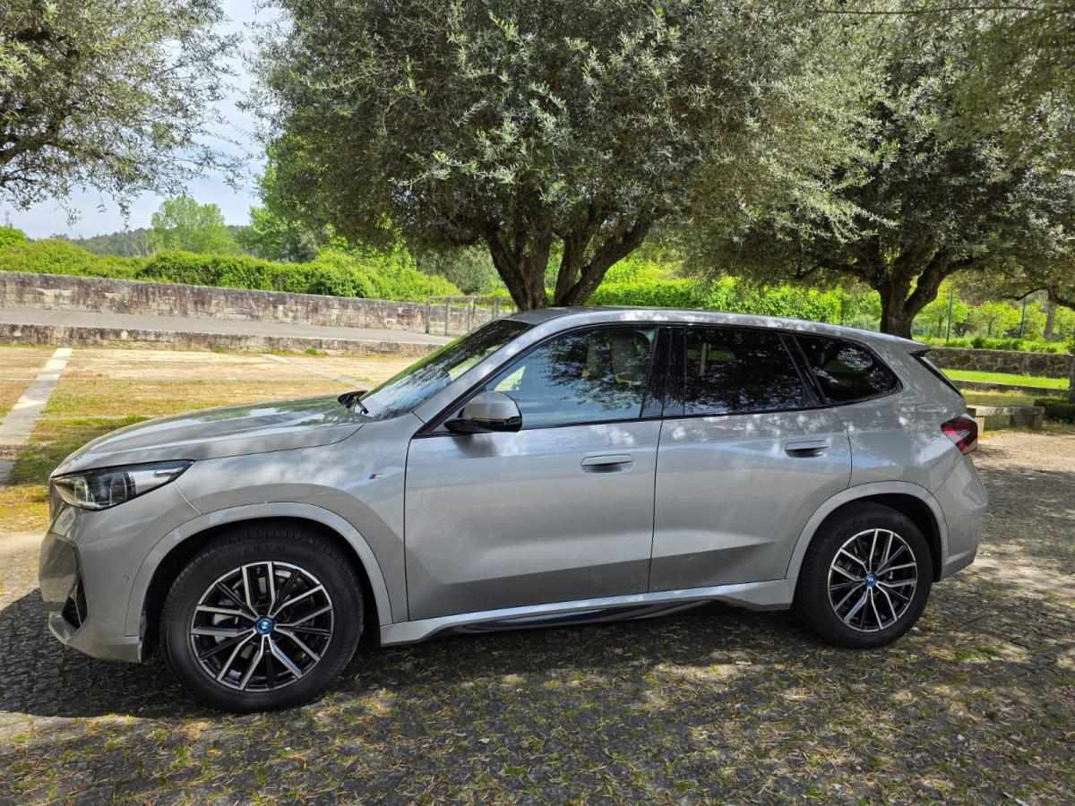 bmw-x1-ix1-xdrive30-2023-eletrico