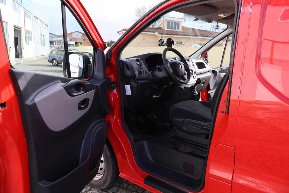 renault-trafic-l2h2-2-0dci-2016-diesel-1995cc