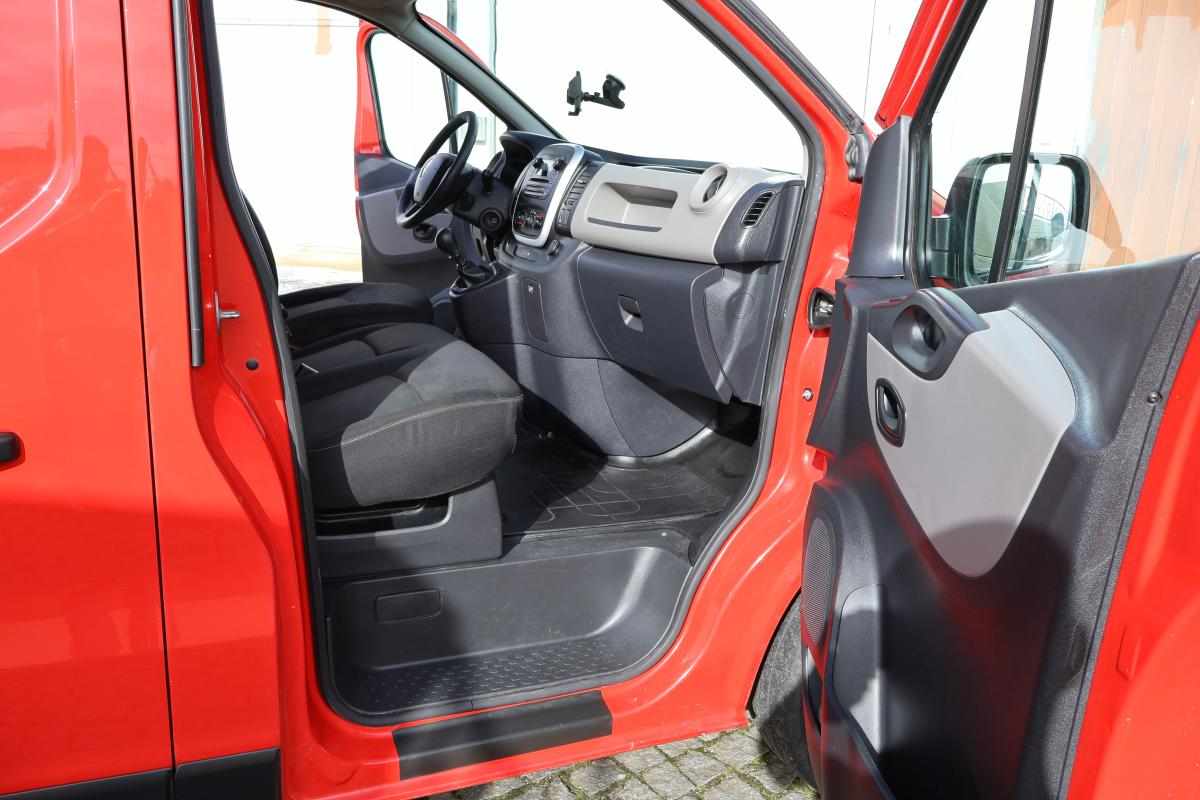 renault-trafic-l2h2-2-0dci-2016-diesel-1995cc