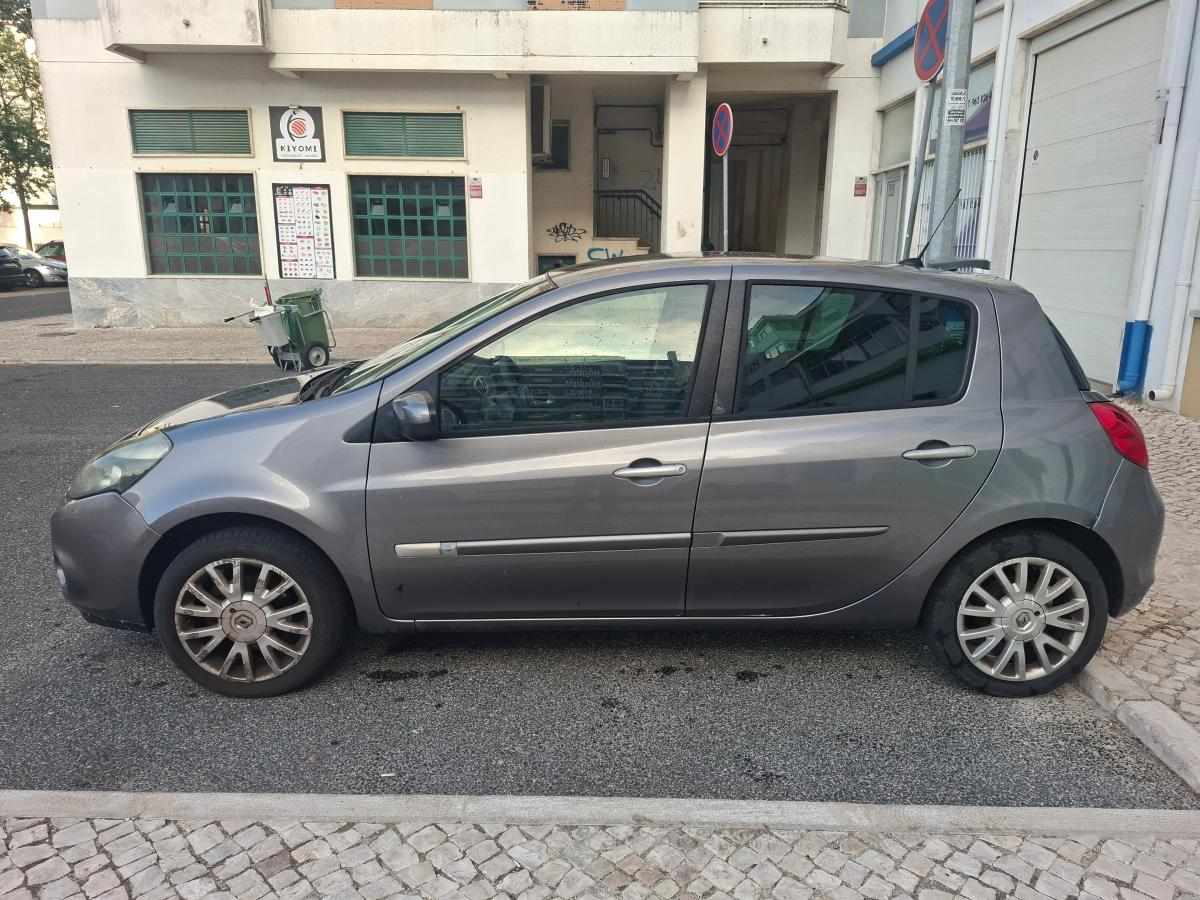 renault-clio-1-5-dci-2010-diesel-1461cc