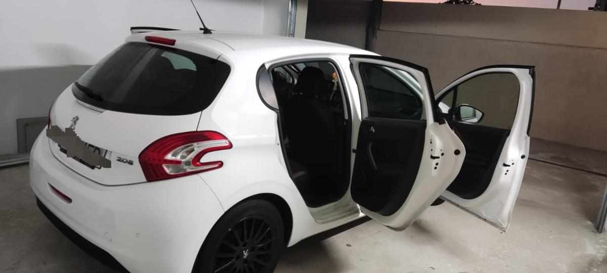 peugeot-208-1-2-vti-2014-gasolina-1199cc