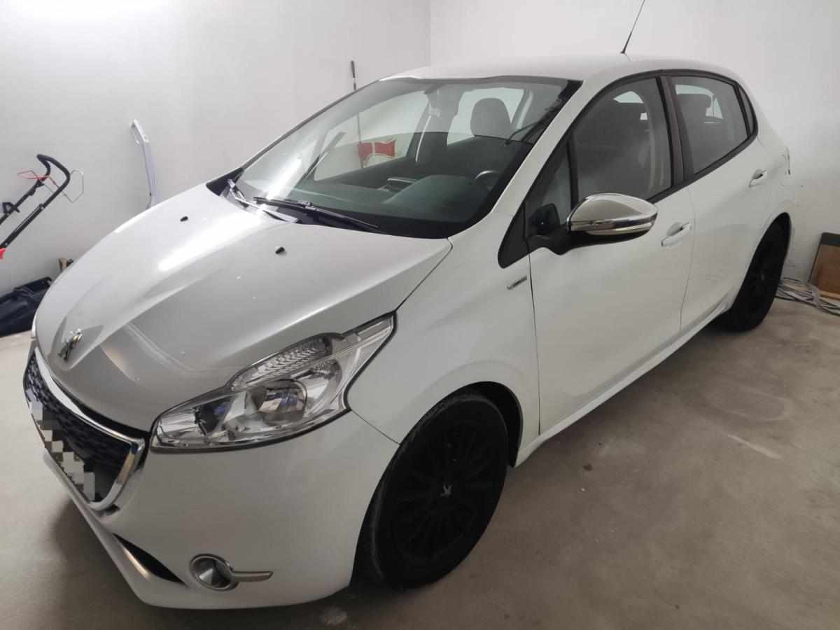 peugeot-208-1-2-vti-2014-gasolina-1199cc