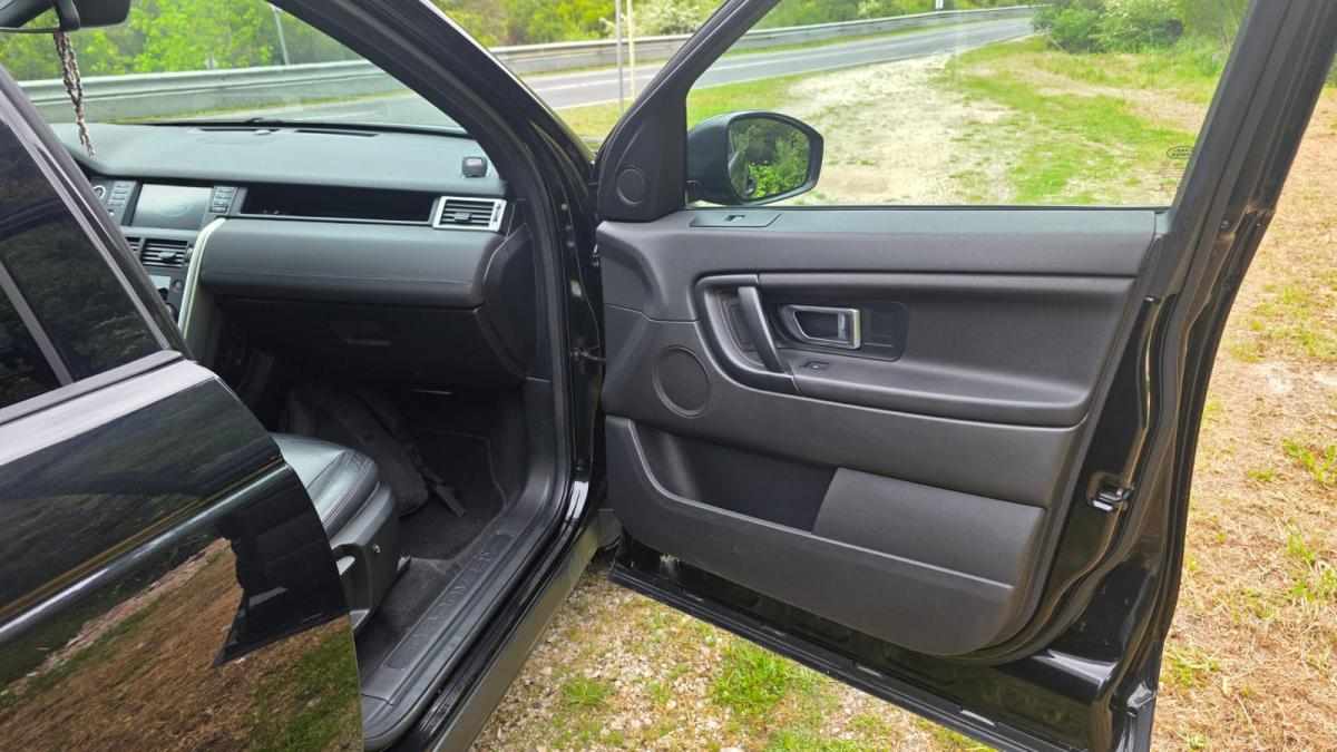 land-rover-discovery-sport-2-0-td4-awd-2017-diesel-1999cc