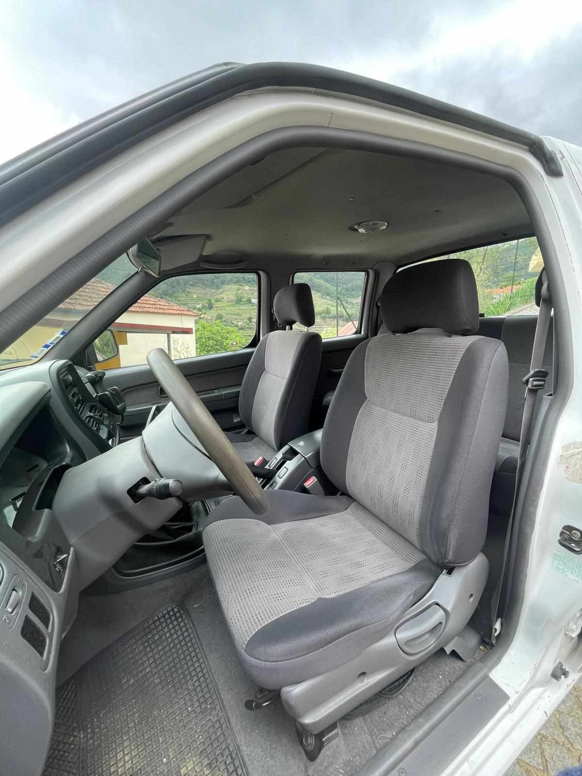 nissan-navara-2-5-awd-2005-diesel-2488cc