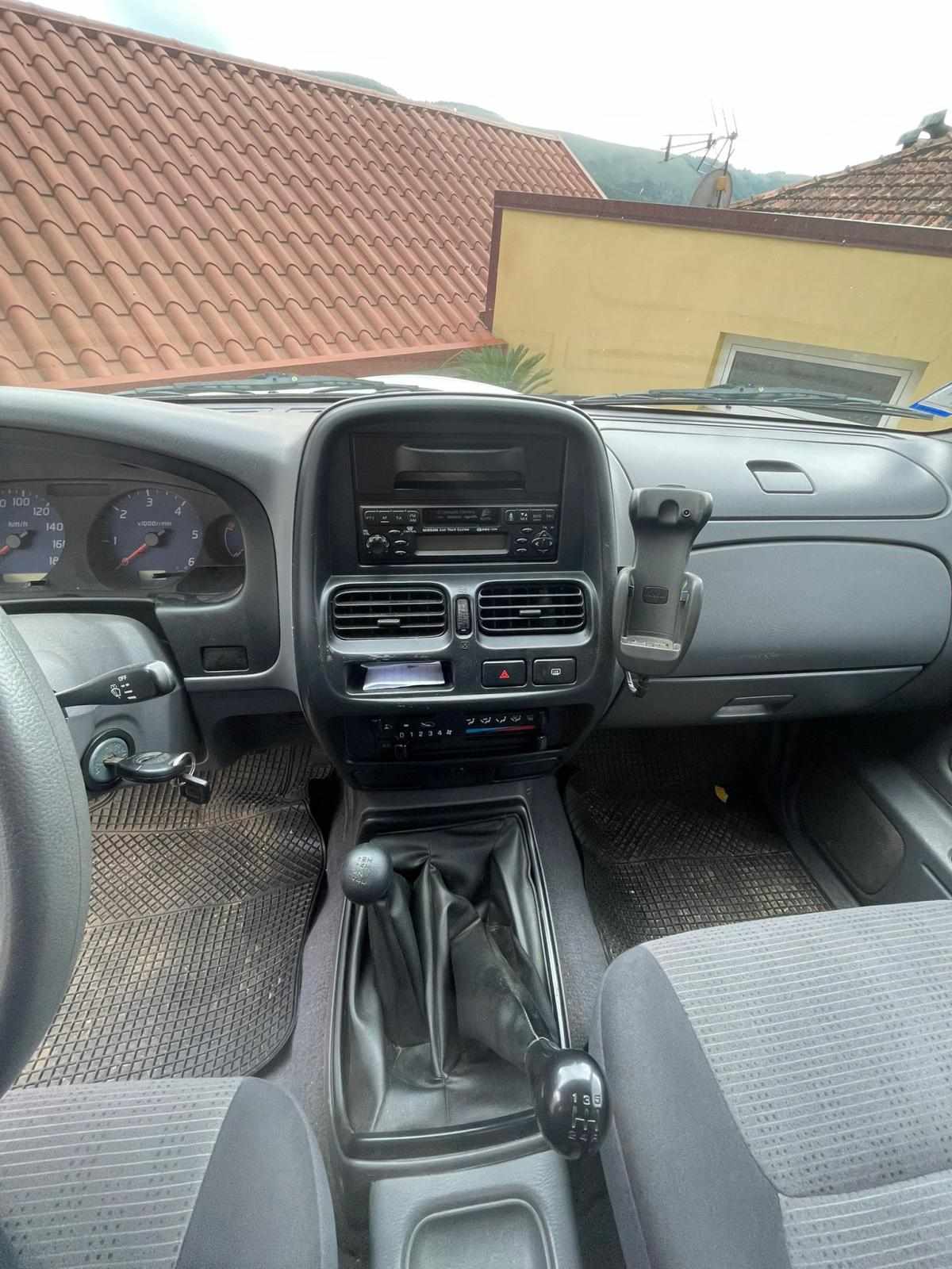 nissan-navara-2-5-awd-2005-diesel-2488cc