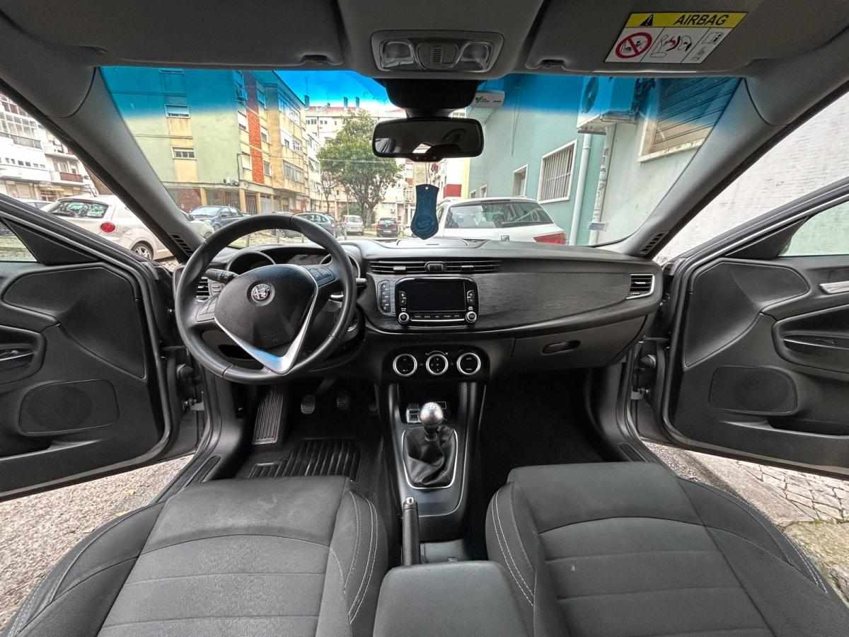 alfa-romeo-giulietta-1-6-jtdm-16v-2018-diesel-1598cc
