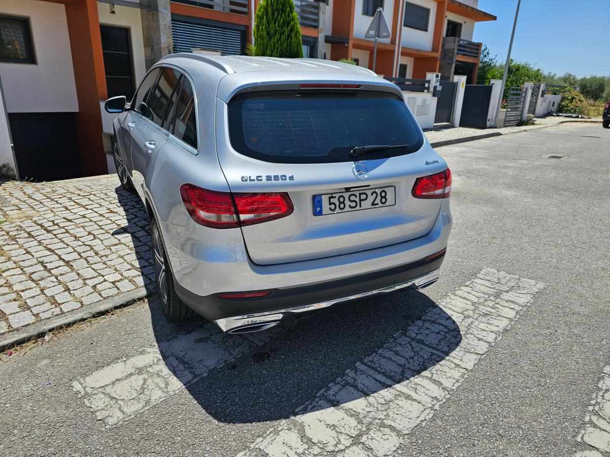 mercedes-benz-glc-250-d-4matic-2017-diesel-2143cc