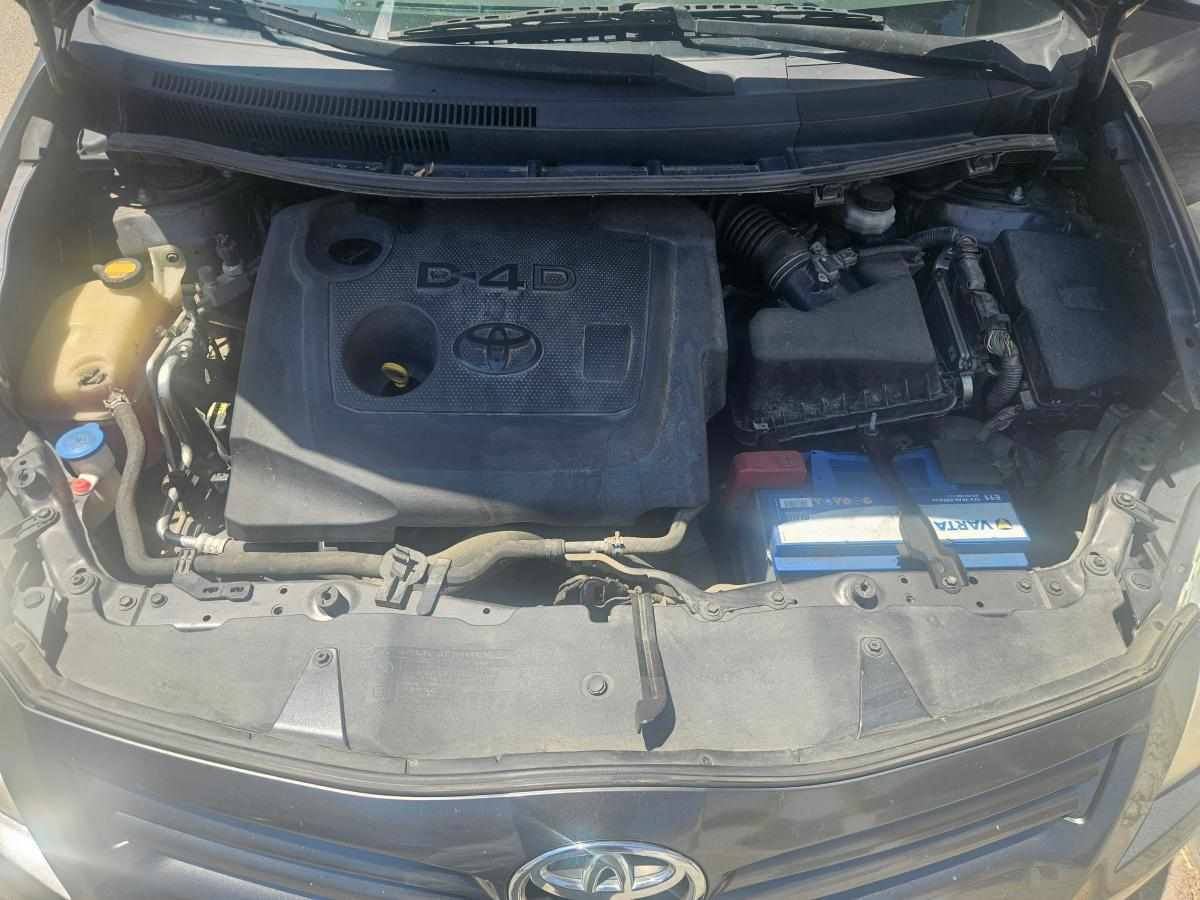 toyota-auris-1-4-d-4d-2012-diesel-1364cc
