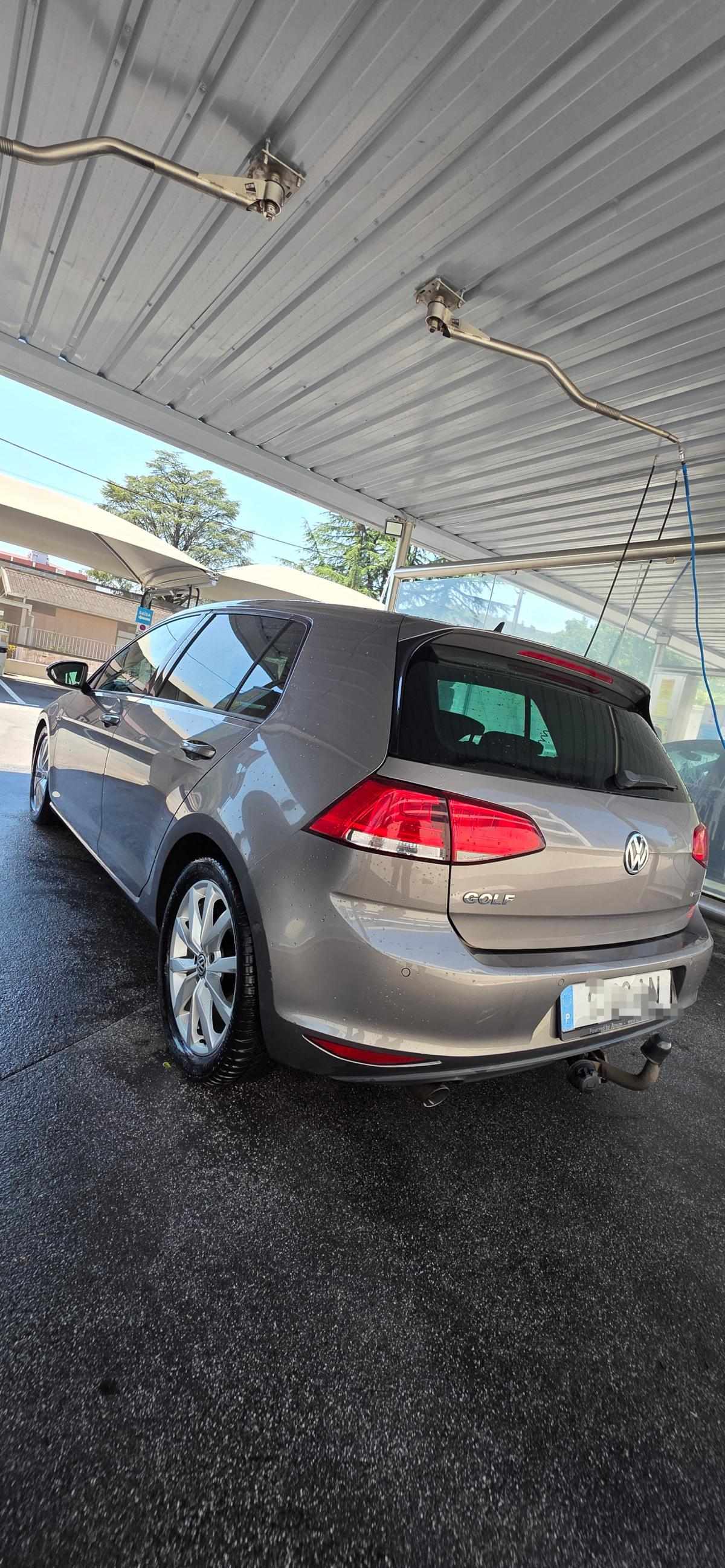 volkswagen-golf-1-6-tdi-bluemotion-2014-diesel-1598cc