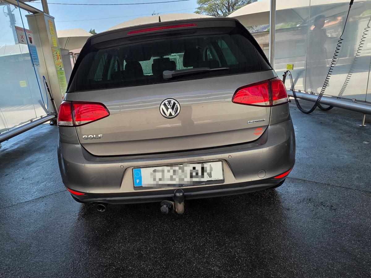 volkswagen-golf-1-6-tdi-bluemotion-2014-diesel-1598cc