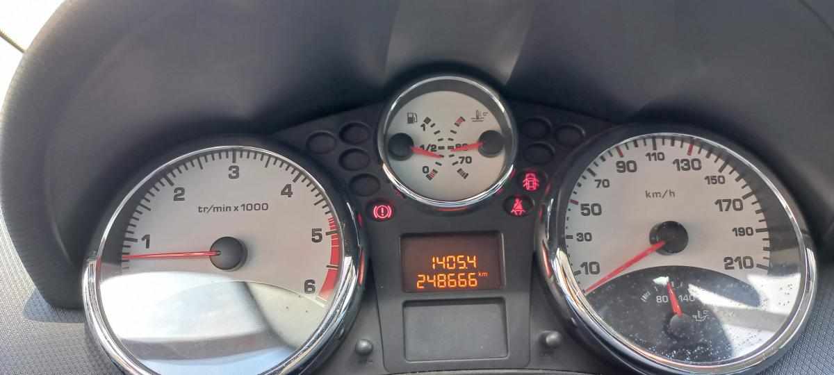 peugeot-207-1-6-hdi-fap-2008-diesel-1560cc