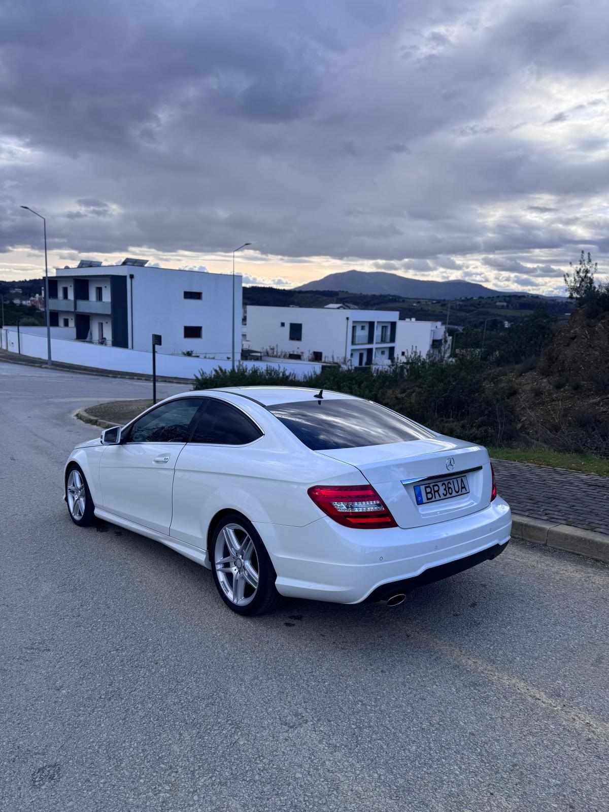 mercedes-benz-classe-c-c-220-cdi-2012-diesel-2143cc