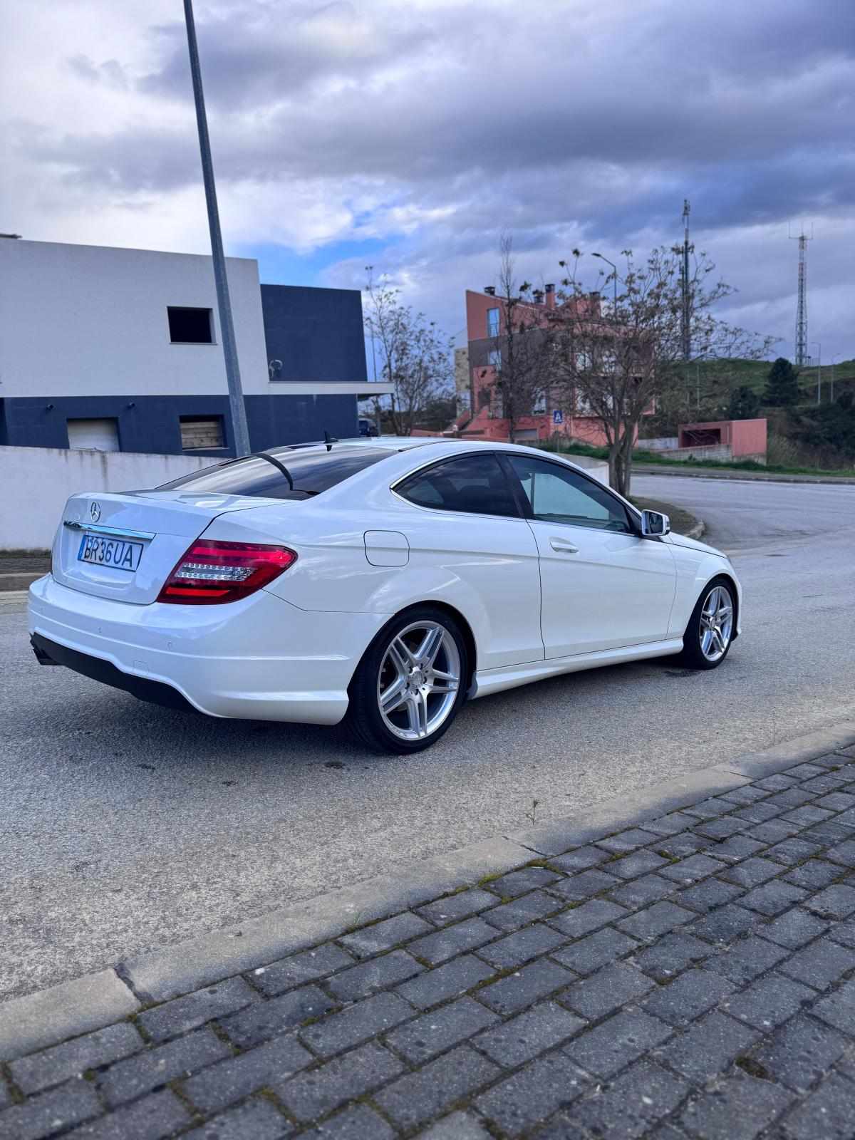 mercedes-benz-classe-c-c-220-cdi-2012-diesel-2143cc