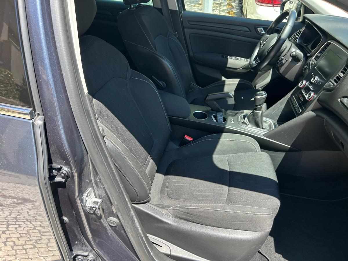 renault-megane-sport-tourer-1-5-dci-2019-diesel-1461cc