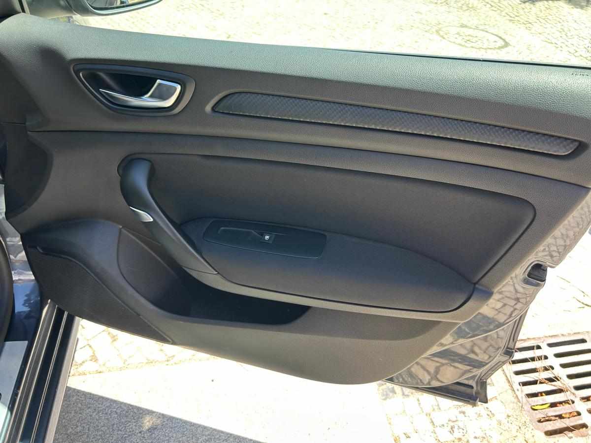 renault-megane-sport-tourer-1-5-dci-2019-diesel-1461cc