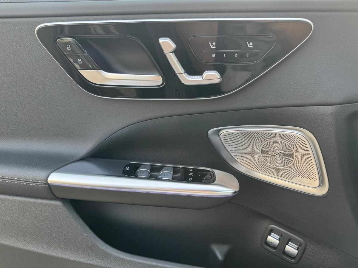 mercedes-benz-classe-c-c-300-e-2023-gasolina-1999cc
