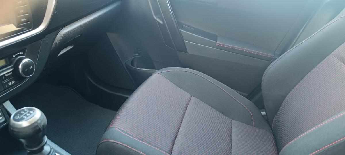 toyota-auris-1-4-d-4d-2014-diesel-1364cc