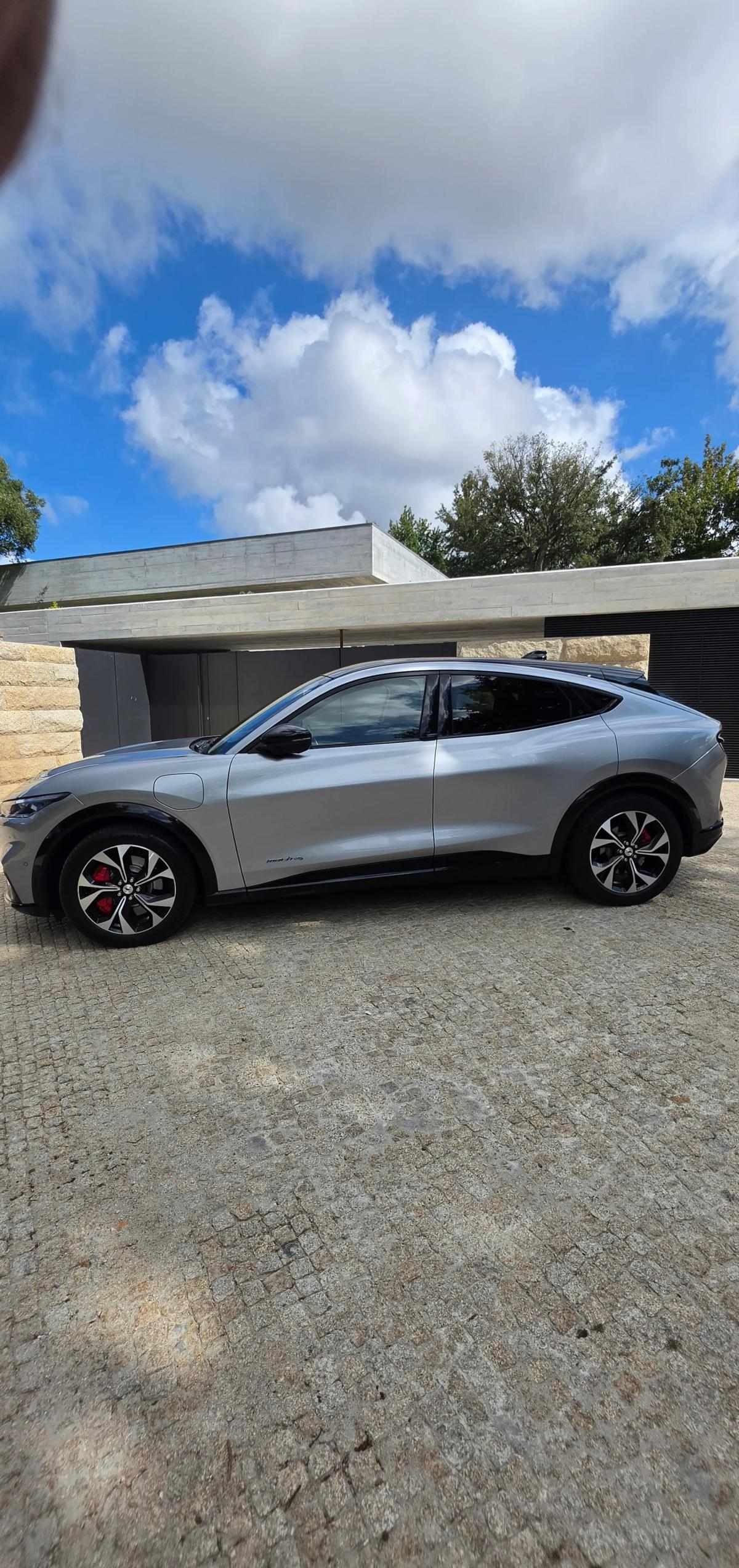ford-mustang-mach-e-long-range-2022-eletrico