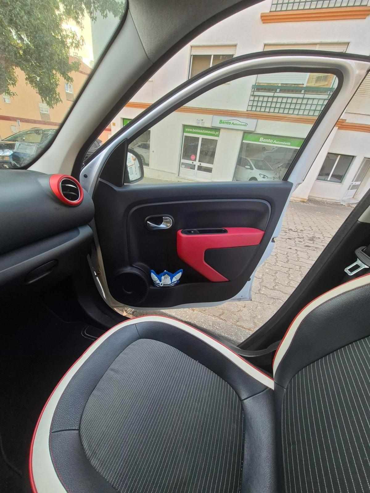 renault-twingo-0-9-tce-2014-gasolina-898cc
