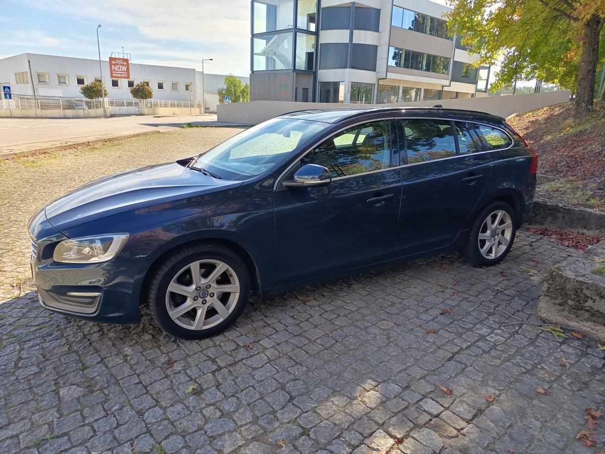 volvo-v60-1-6-d2-2014-diesel-1560cc