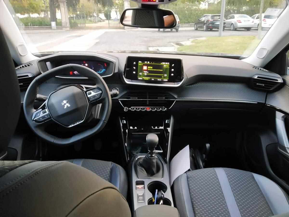 peugeot-2008-1-2-puretech-2020-gasolina-1199cc