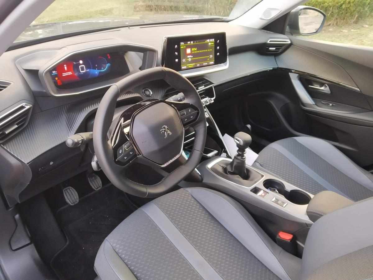 peugeot-2008-1-2-puretech-2020-gasolina-1199cc