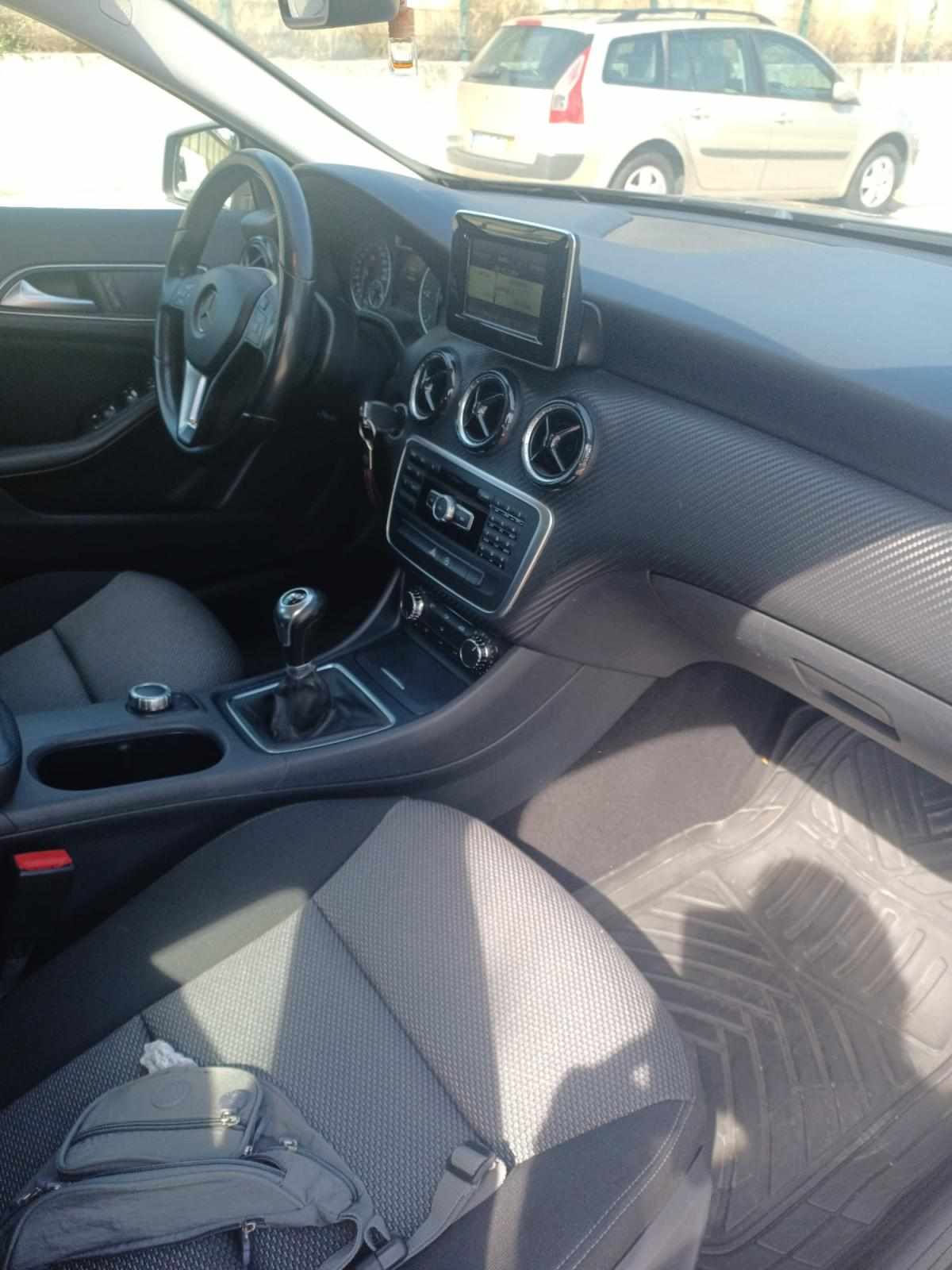 mercedes-benz-gla-200-cdi-2015-diesel-2143cc