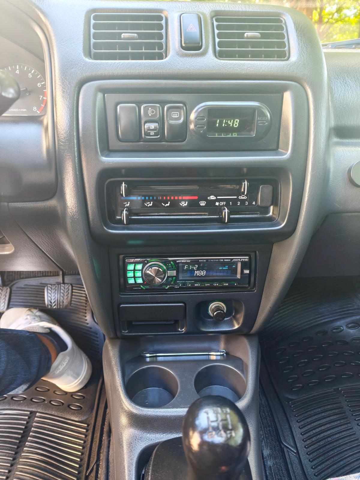 mazda-323-1-3-1998-gasolina-1324cc