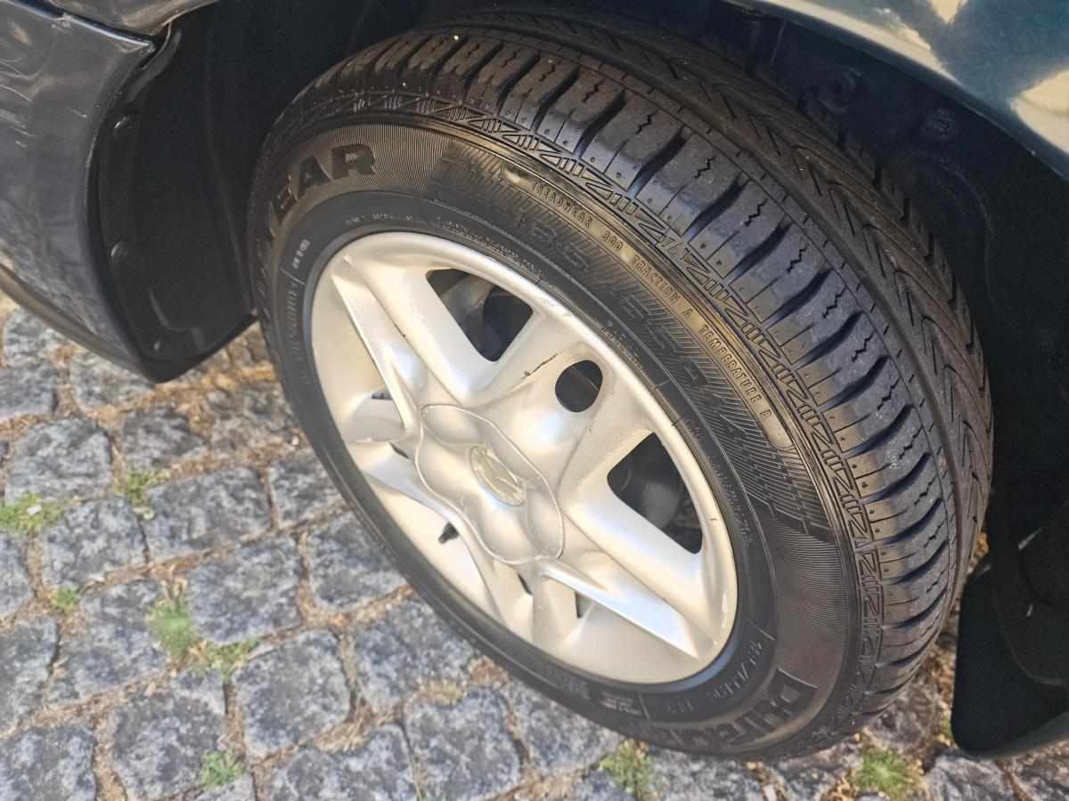 mazda-323-1-3-1998-gasolina-1324cc