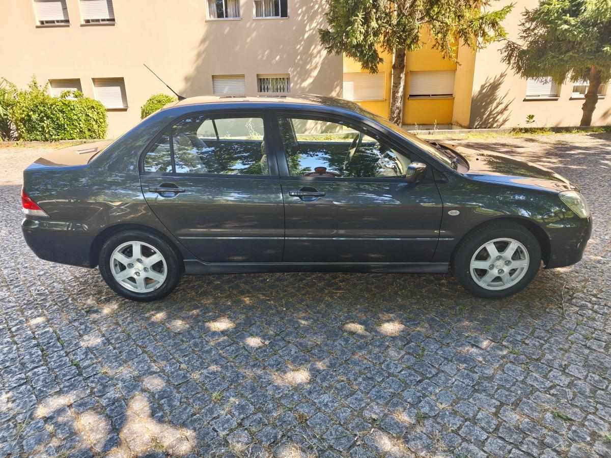 mitsubishi-lancer-1-3-82cv-2006-gasolina-1299cc