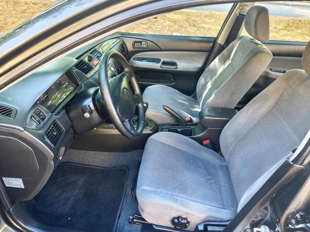 mitsubishi-lancer-1-3-82cv-2006-gasolina-1299cc