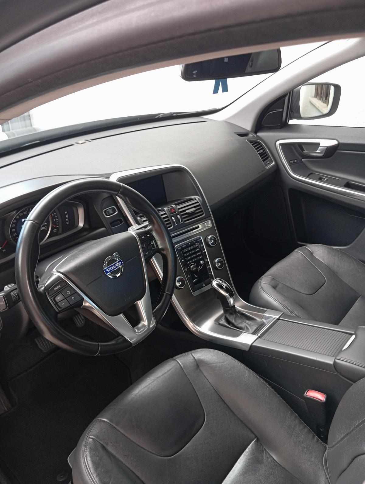 volvo-xc60-2-0-d4-2014-diesel-1969cc