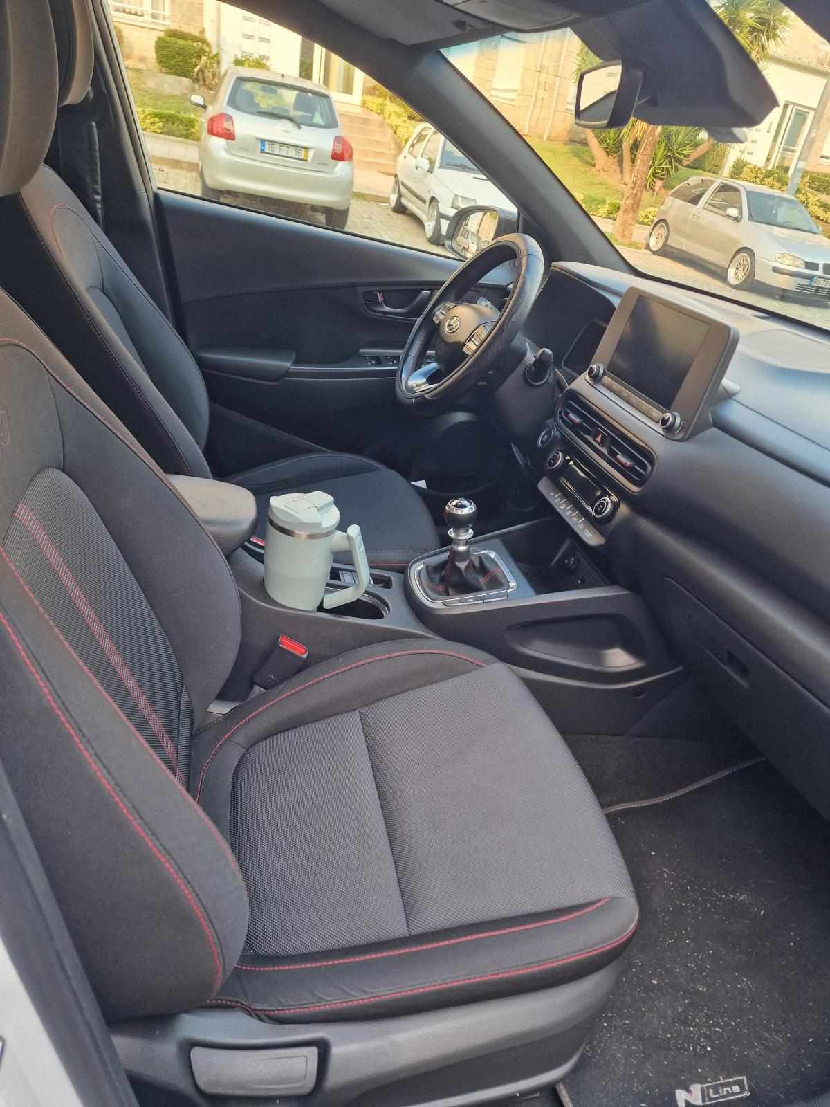 hyundai-kauai-1-0-120cv-2021-gasolina-998cc