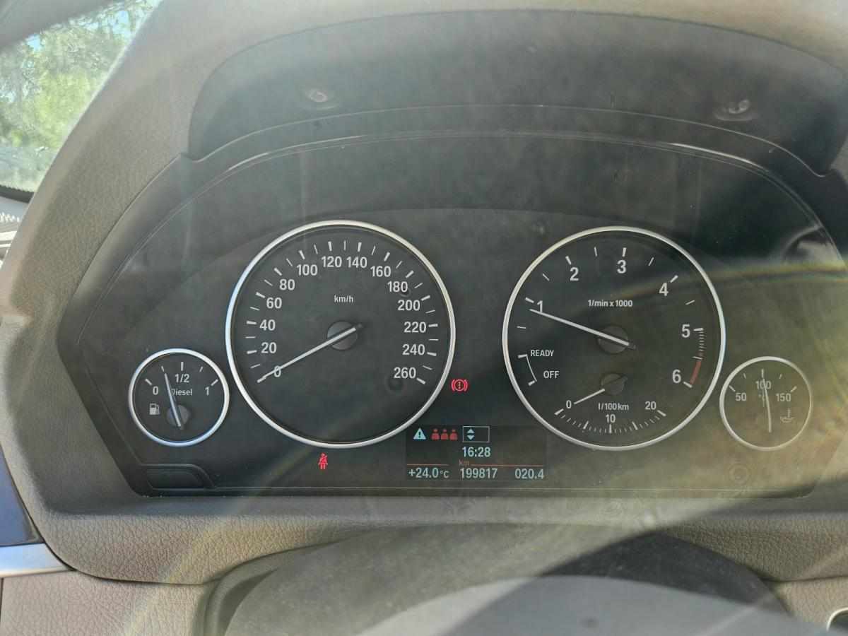 bmw-serie-3-318d-2013-diesel-1995cc