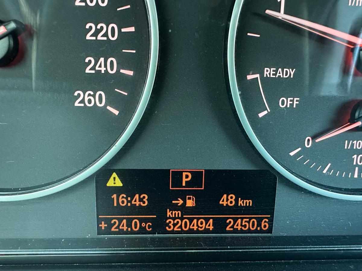 bmw-serie-3-318d-touring-2013-diesel-1995cc