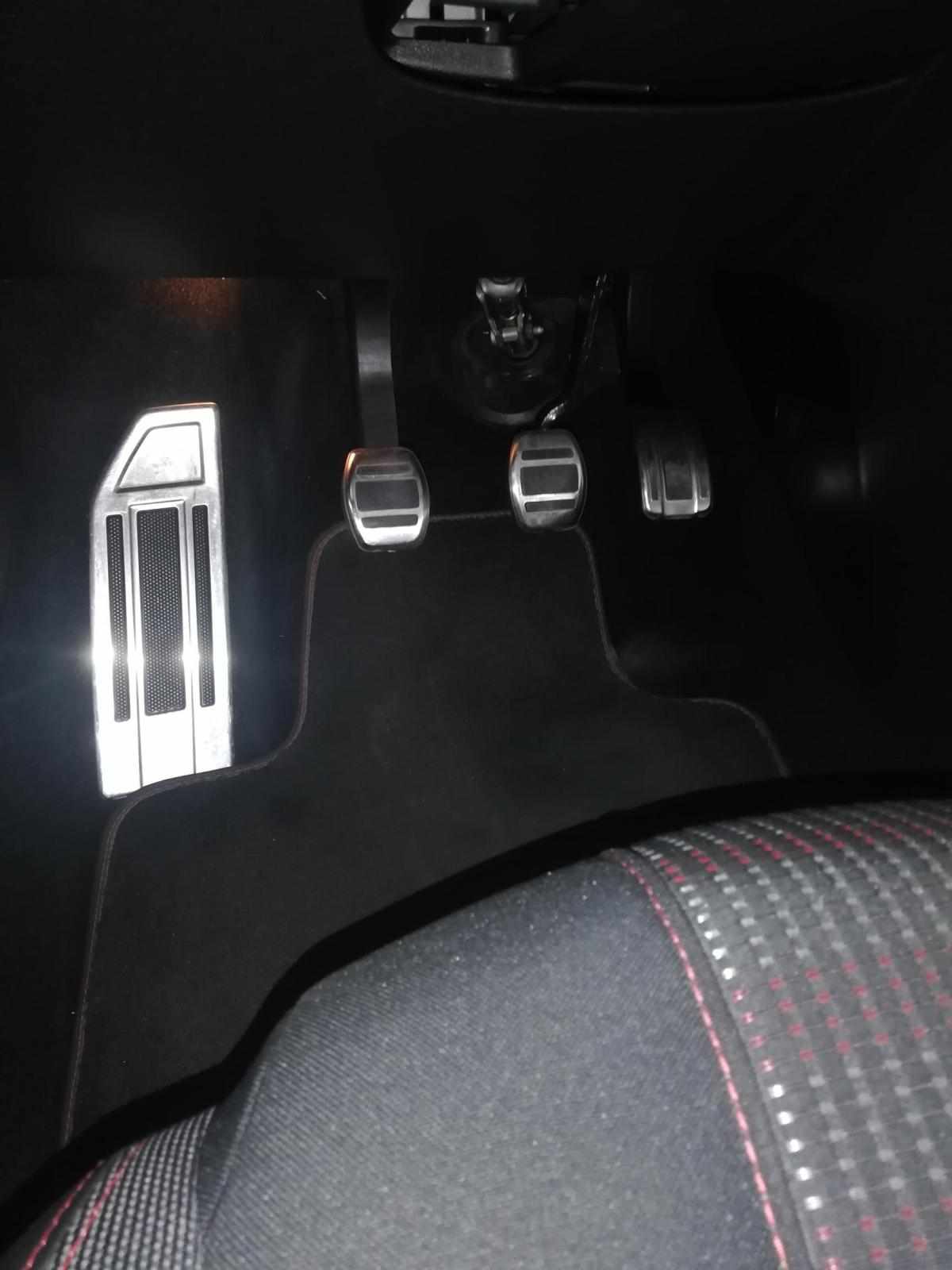 peugeot-308-1-2-e-thp-2017-gasolina-1199cc