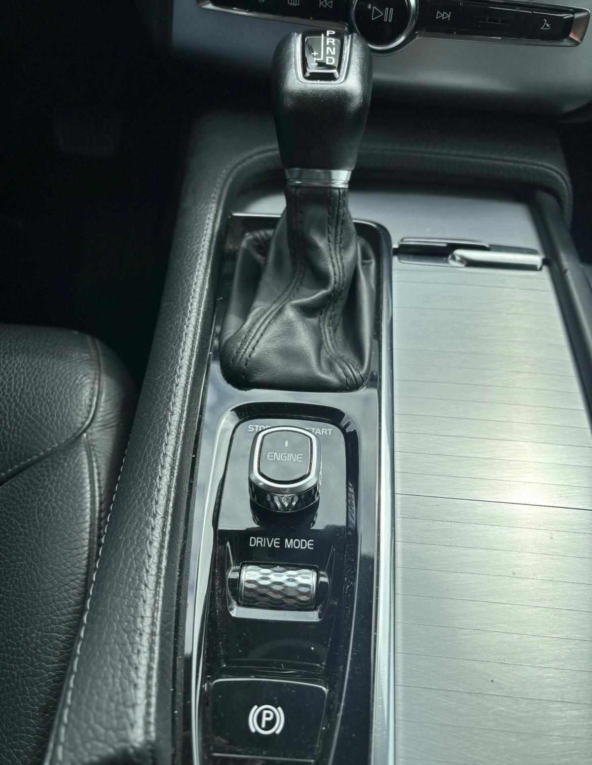 volvo-xc90-2-0-d4-2016-diesel-1969cc
