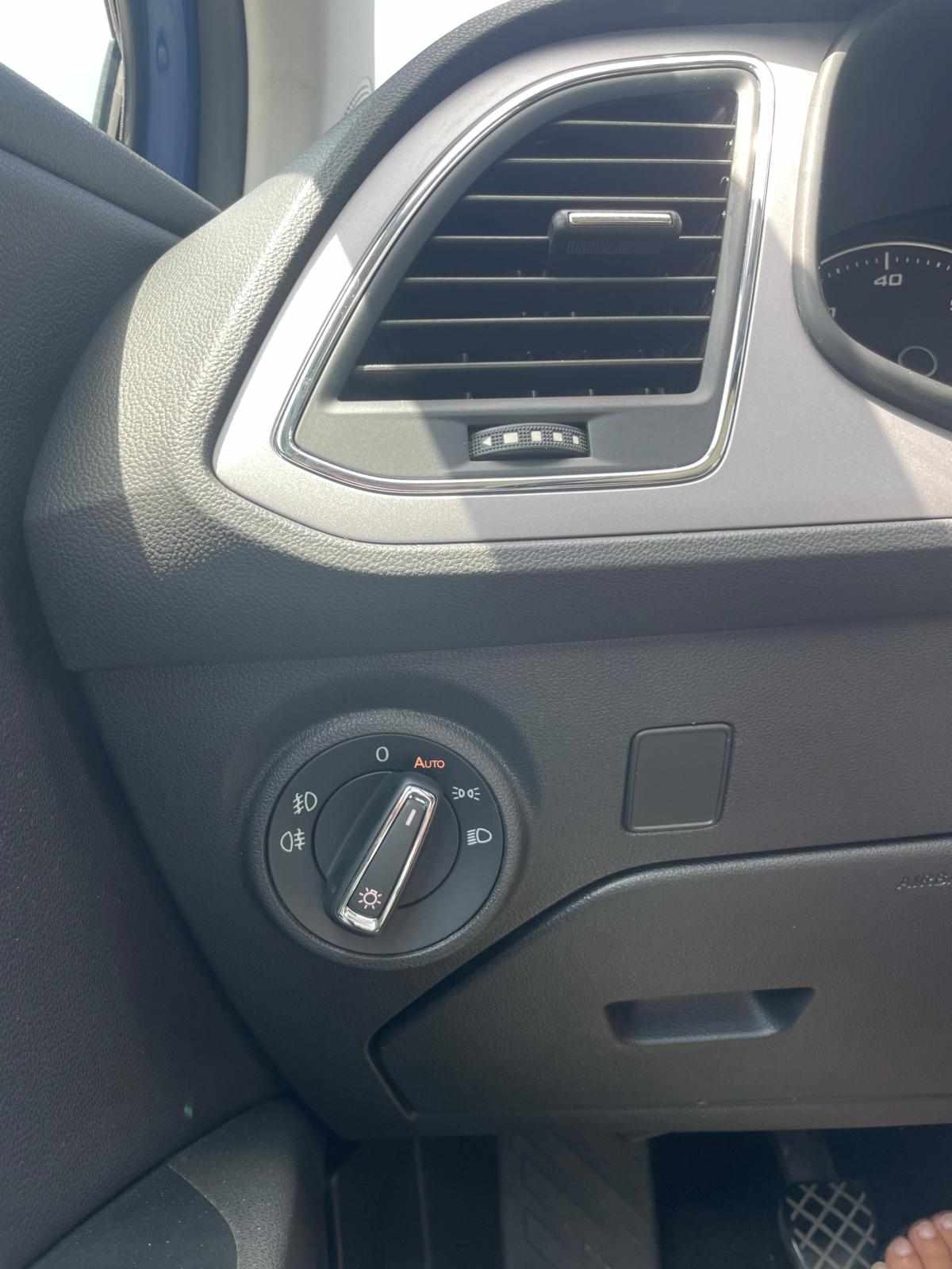 seat-leon-1-6-tdi-2017-diesel-1598cc