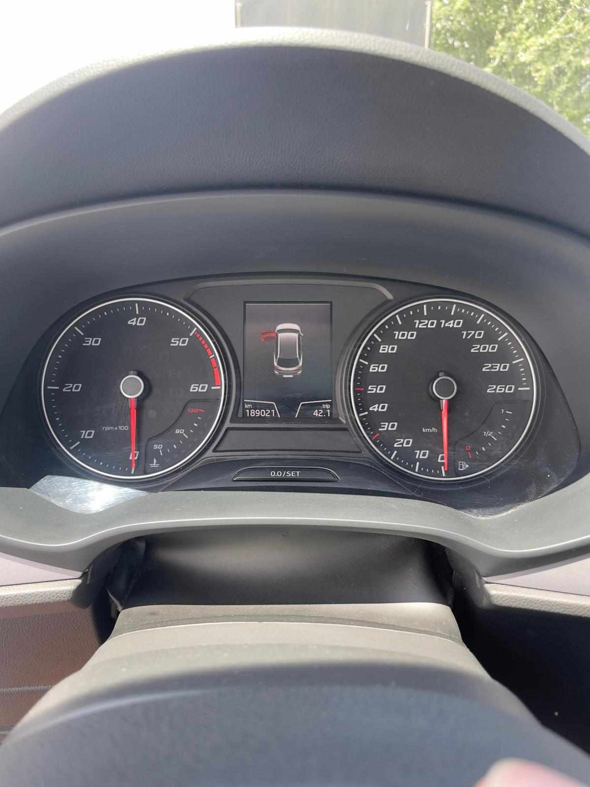 seat-leon-1-6-tdi-2017-diesel-1598cc