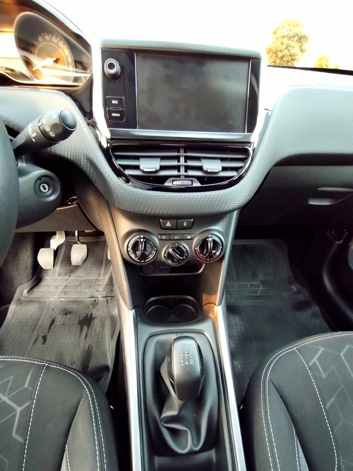 peugeot-2008-1-6-bluehdi-2016-diesel-1560cc