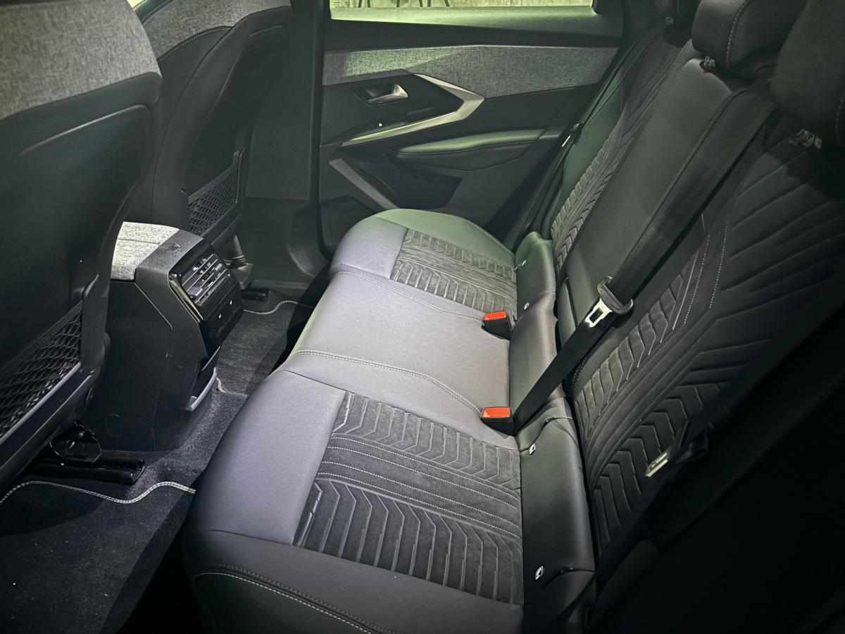 peugeot-3008-1-2-hybrid-2025-gasolina-1199cc